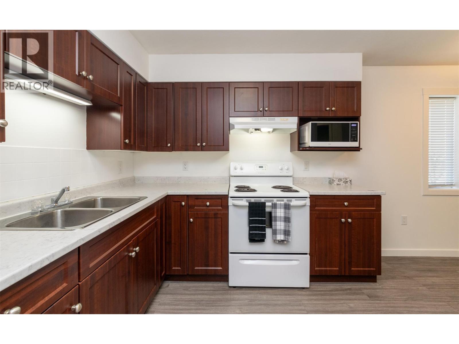 #6 1070 1 Street SE - 2