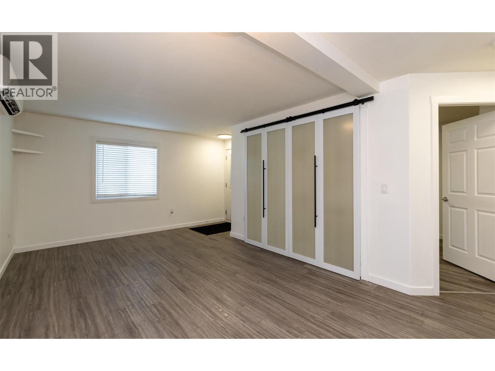 #6 1070 1 Street SE - 8