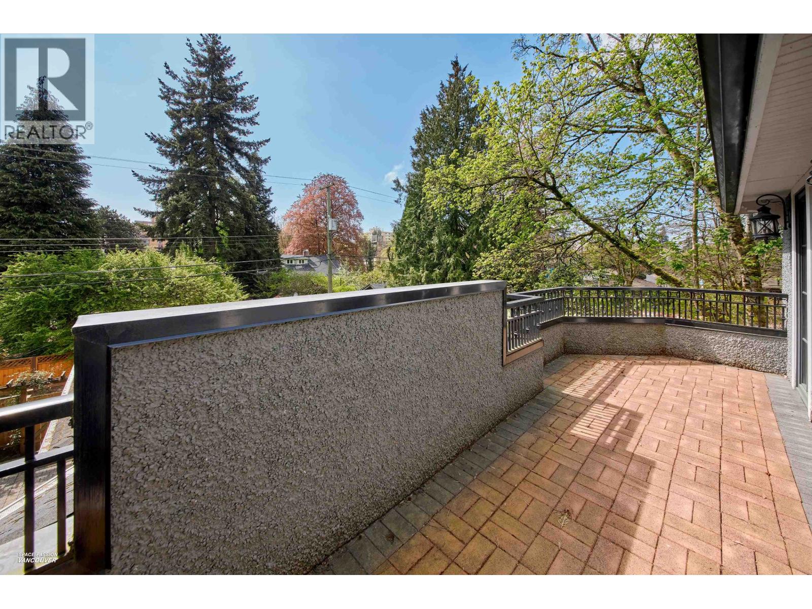 2262 W 36TH AVENUE, Vancouver