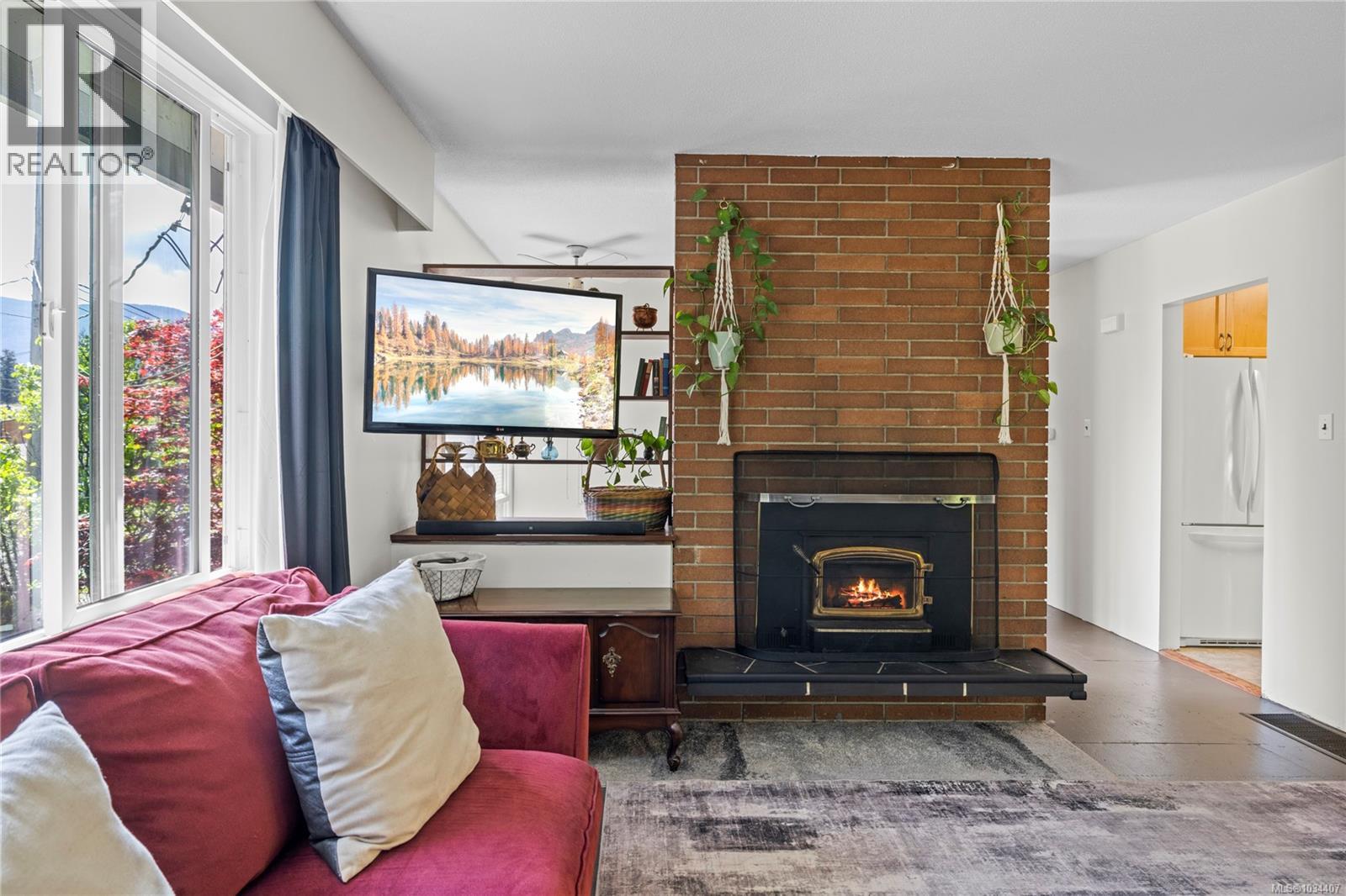 1402 White St - 11