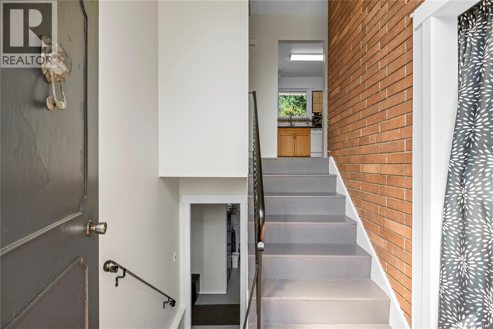 1402 White St - 17