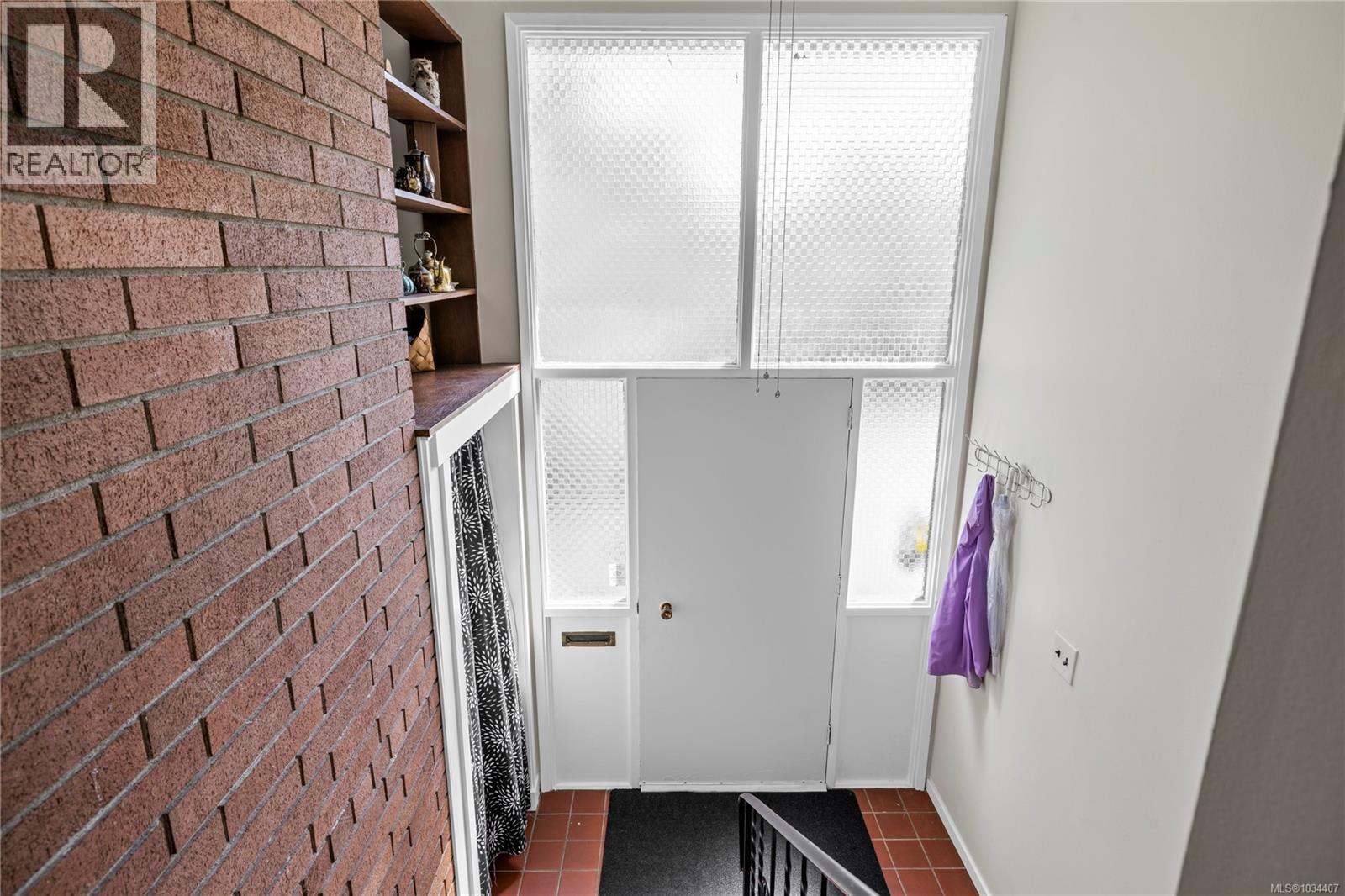 1402 White St - 19