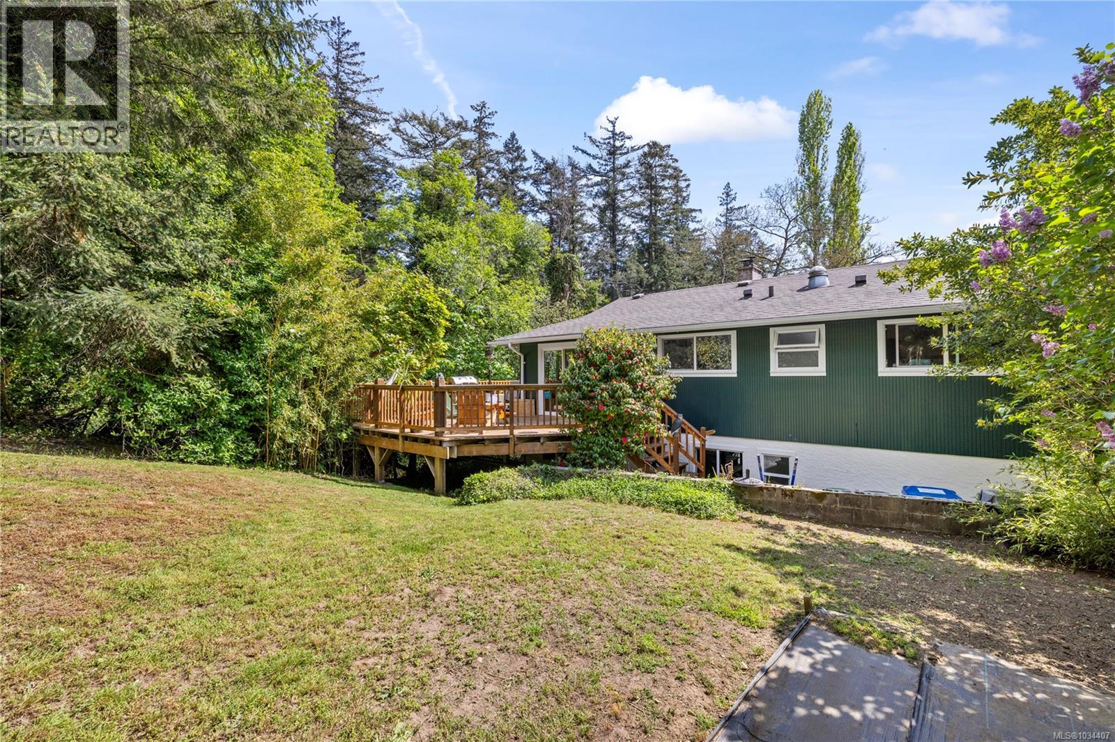 1402 White St - Image 2