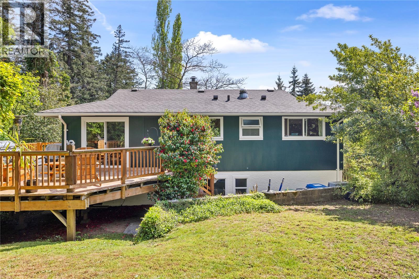 1402 White St - 48