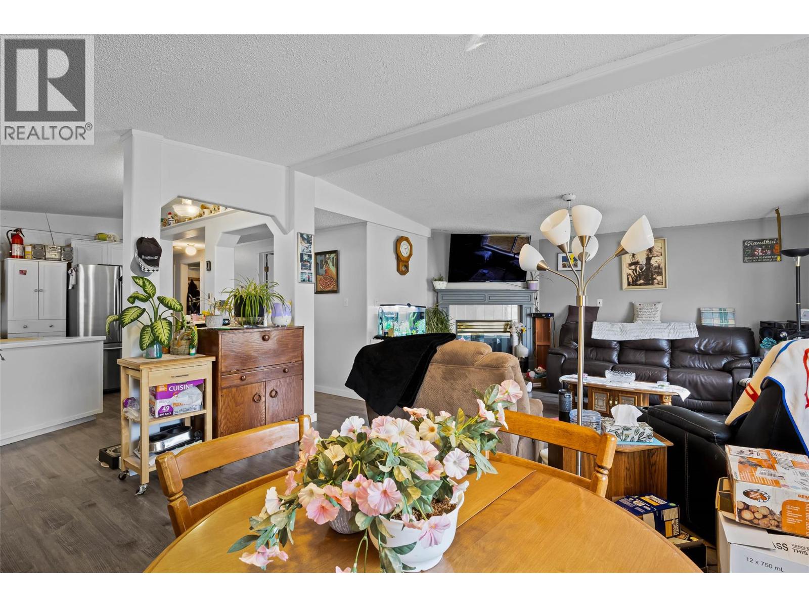 1664 WOODBURN Drive - 7