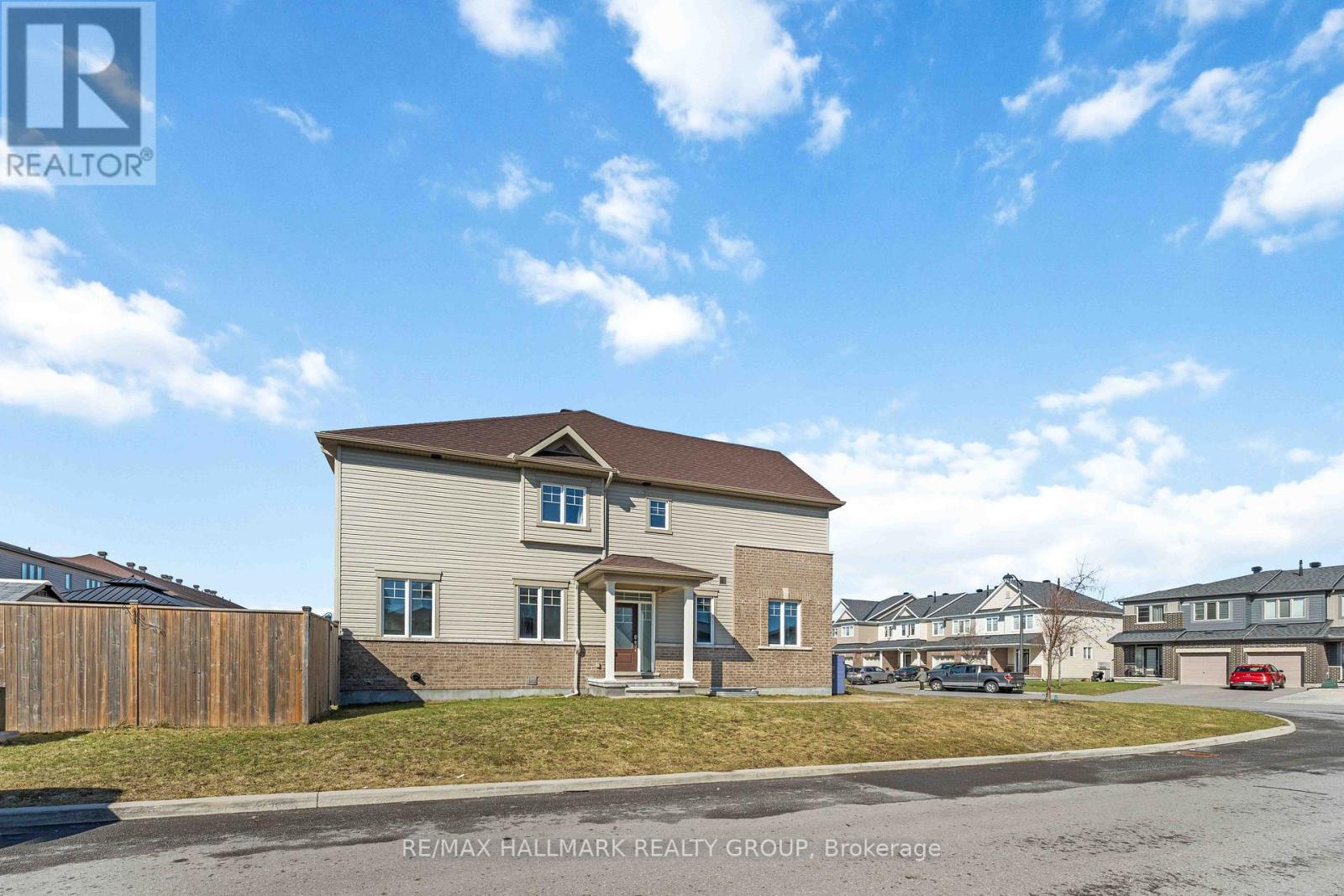 534 HYSSOP STREET - 3
