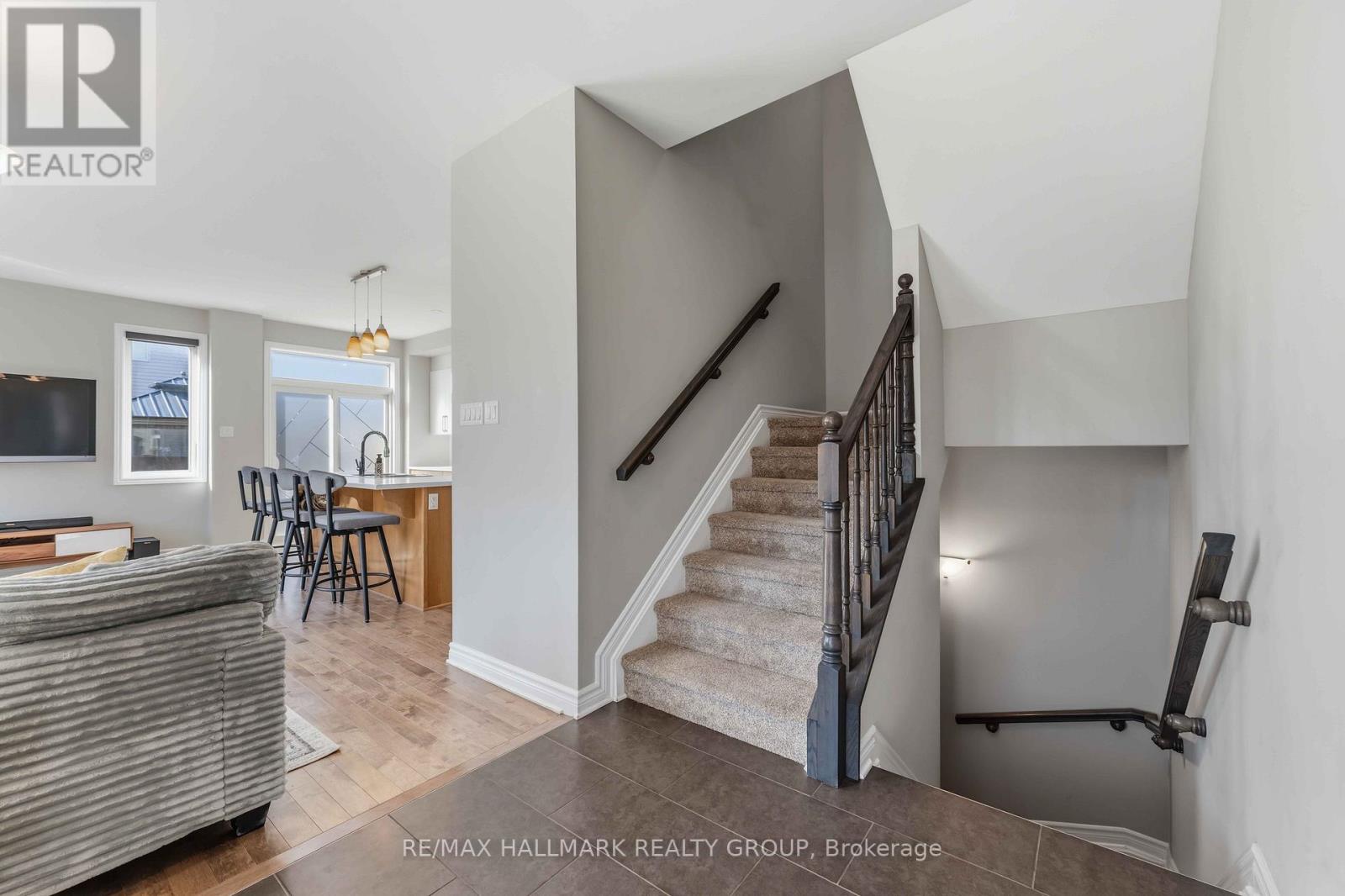 534 HYSSOP STREET - 6