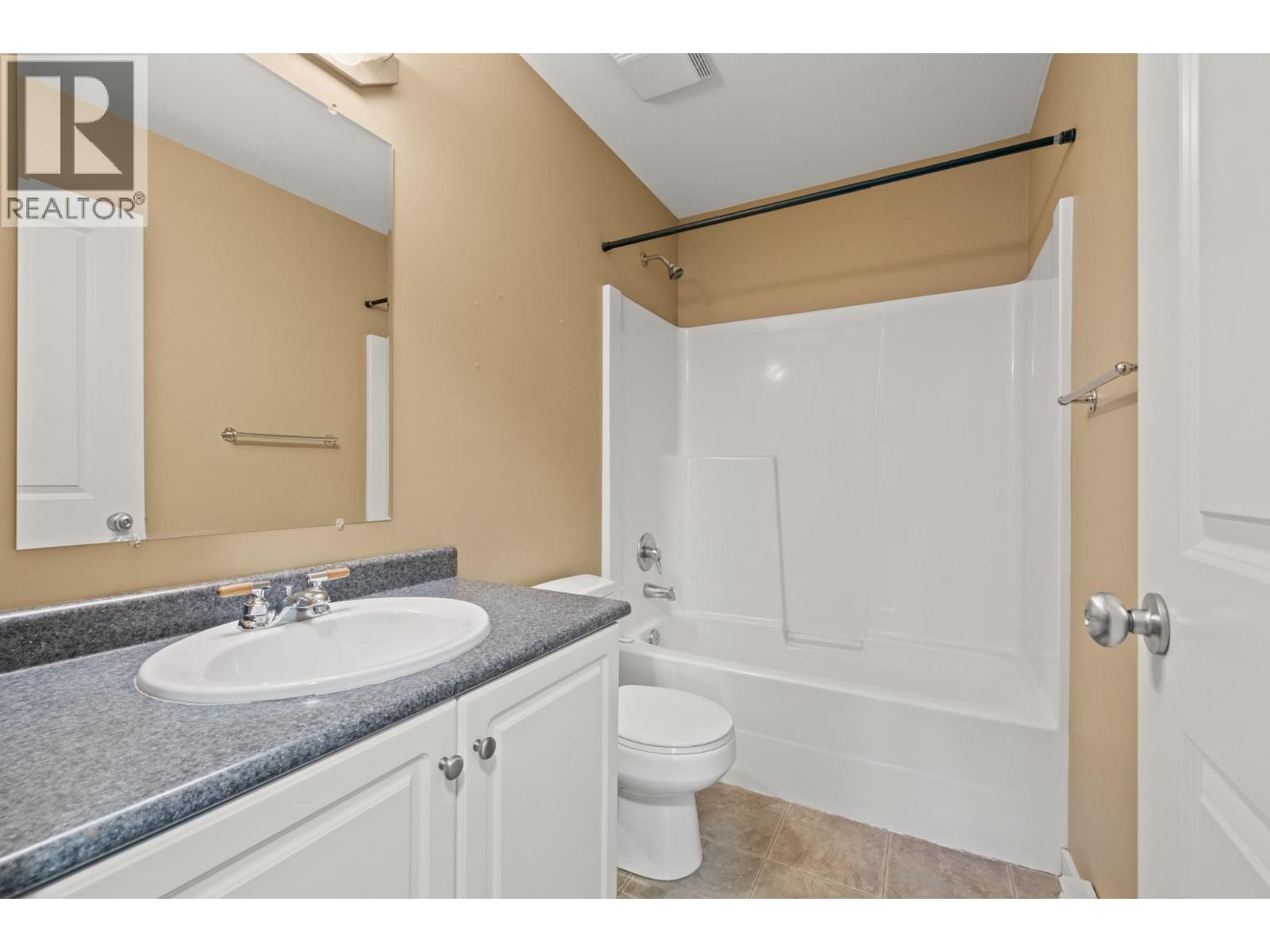 124 Mills Road Unit# 6, Kelowna