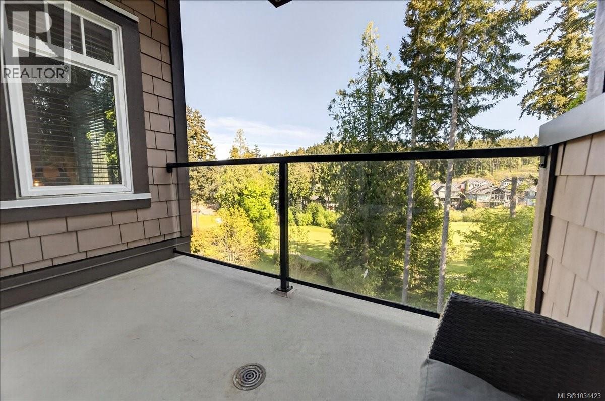 404 1395 Bear Mountain Parkway, Langford