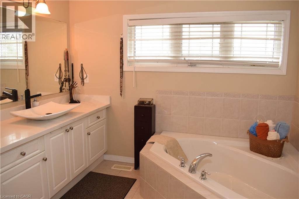 795 LAURELWOOD Drive Unit# A3, Waterloo, Ontario, N2V0A3 — Photo 29