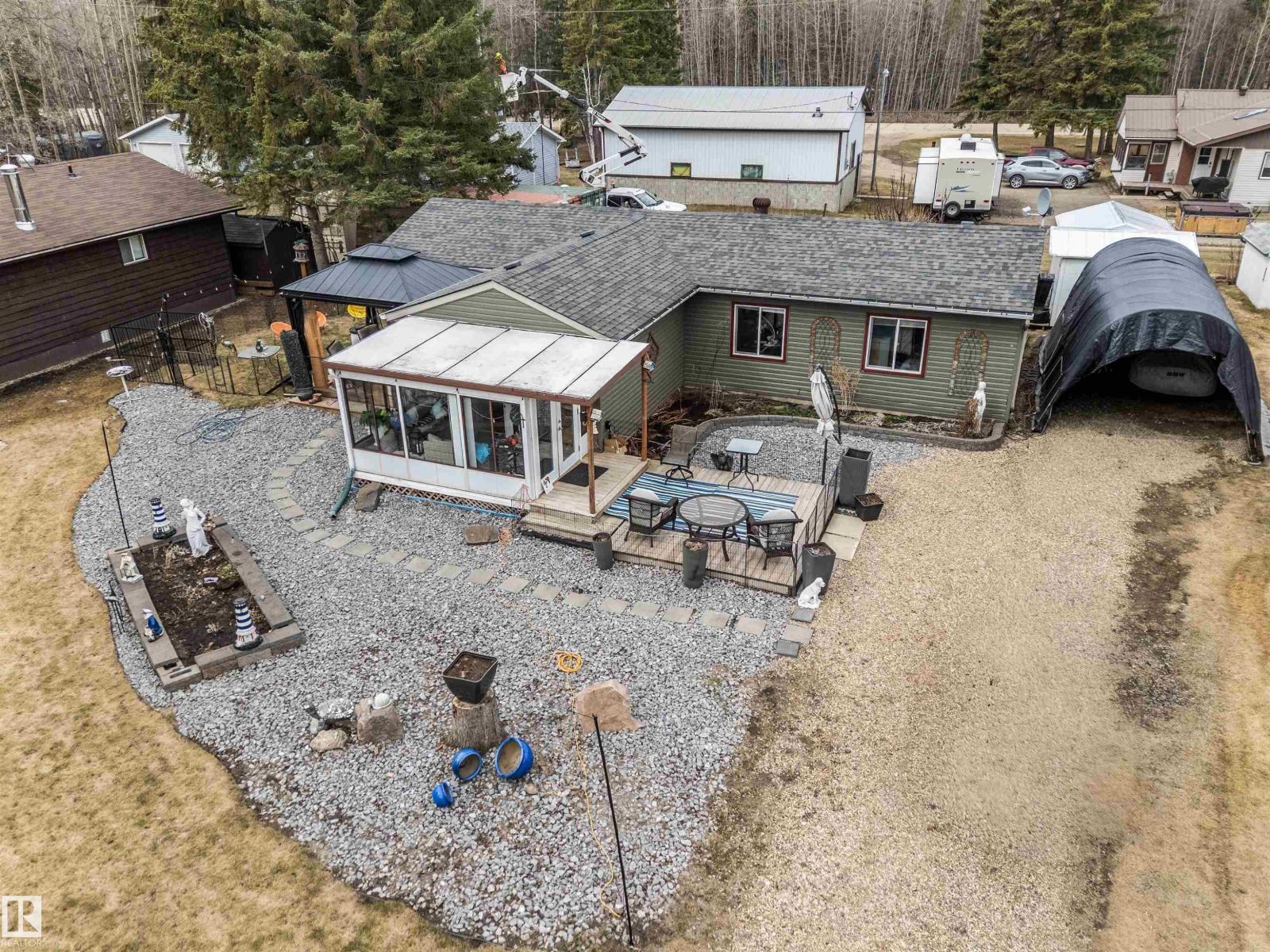 6317 49 ST - 2