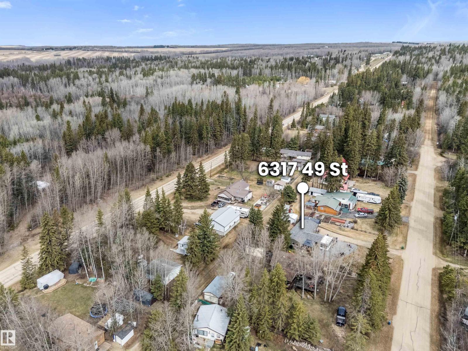 6317 49 ST - 44