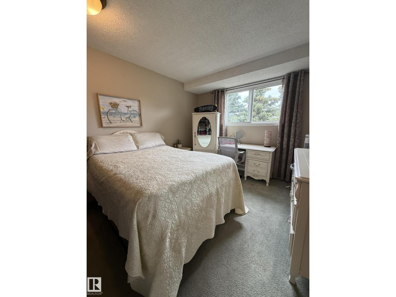 18525 66 AV NW, Edmonton