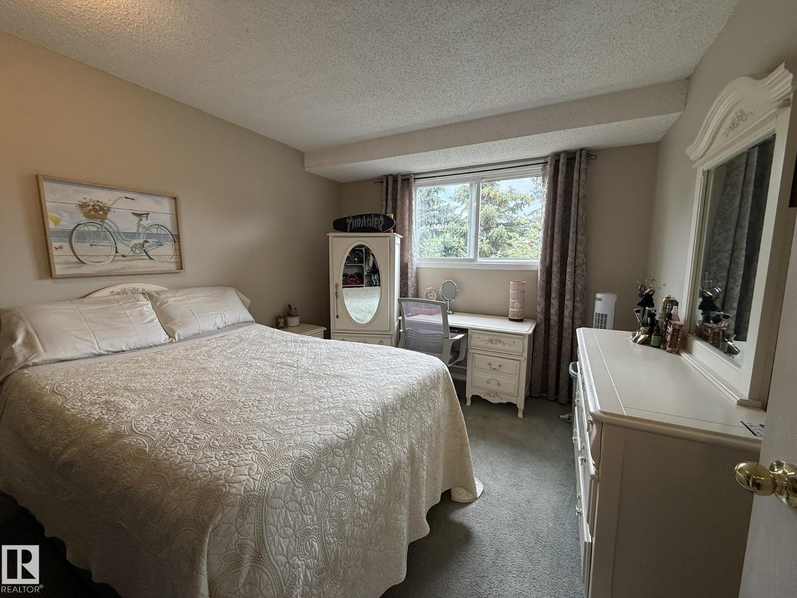 18525 66 AV NW, Edmonton