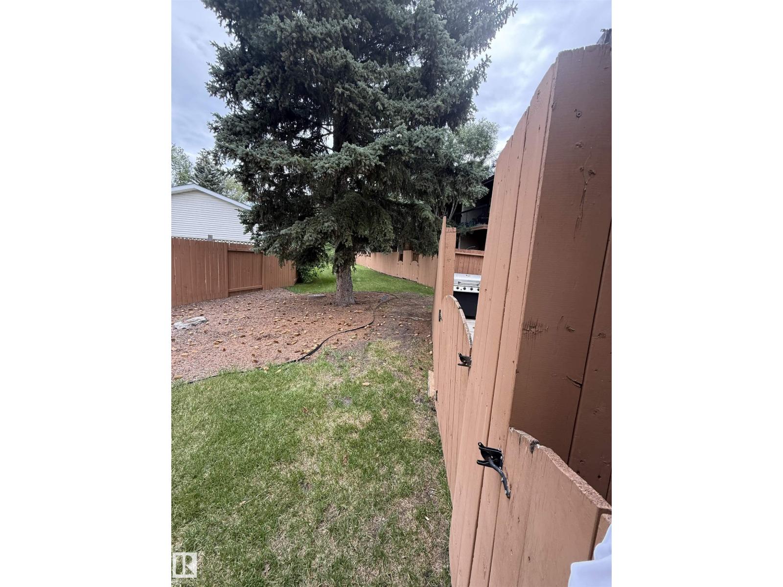 18525 66 AV NW, Edmonton