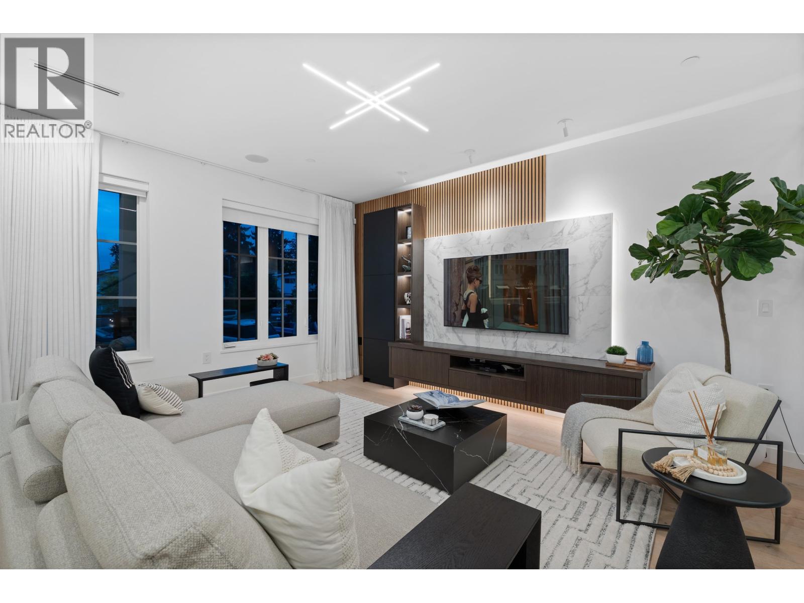 House in Vancouver - Image 4