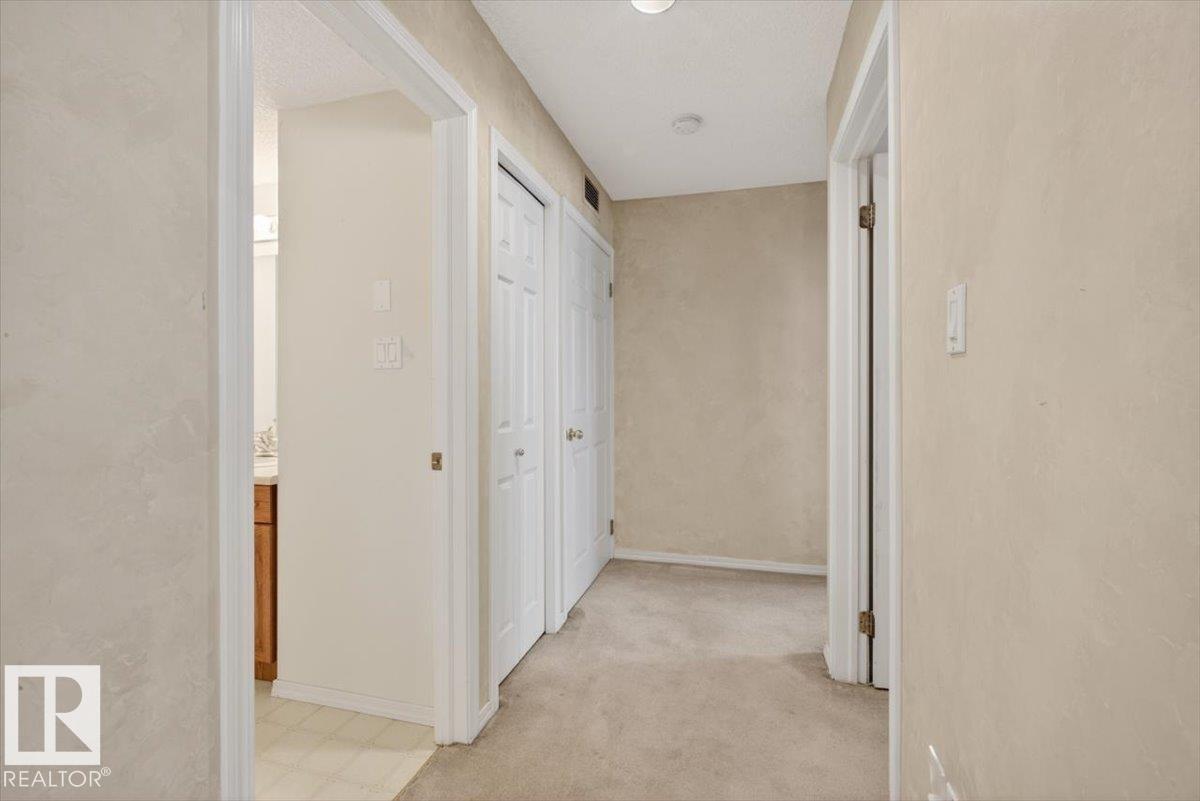 #105 5212 25 AV NW NW, Edmonton