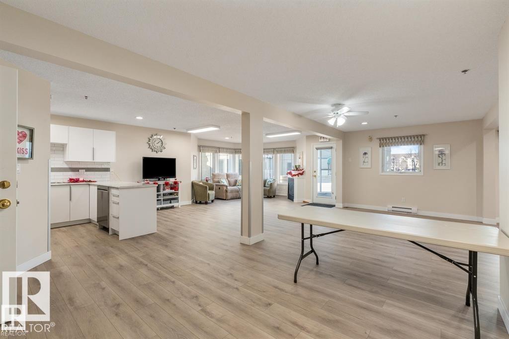 #105 5212 25 AV NW NW, Edmonton