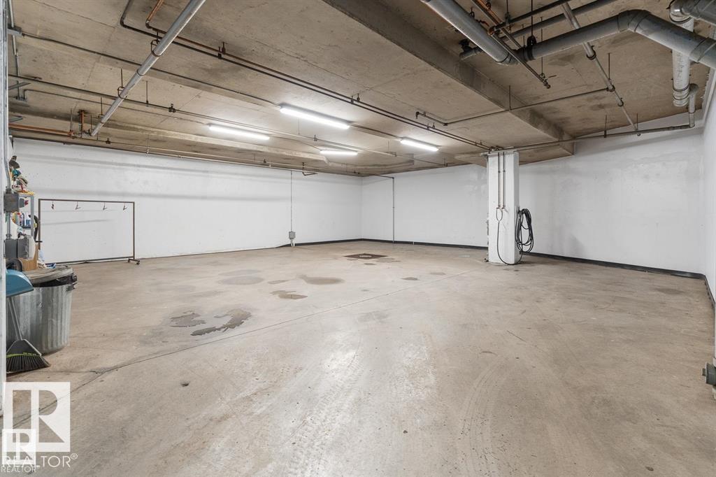 #105 5212 25 AV NW NW, Edmonton