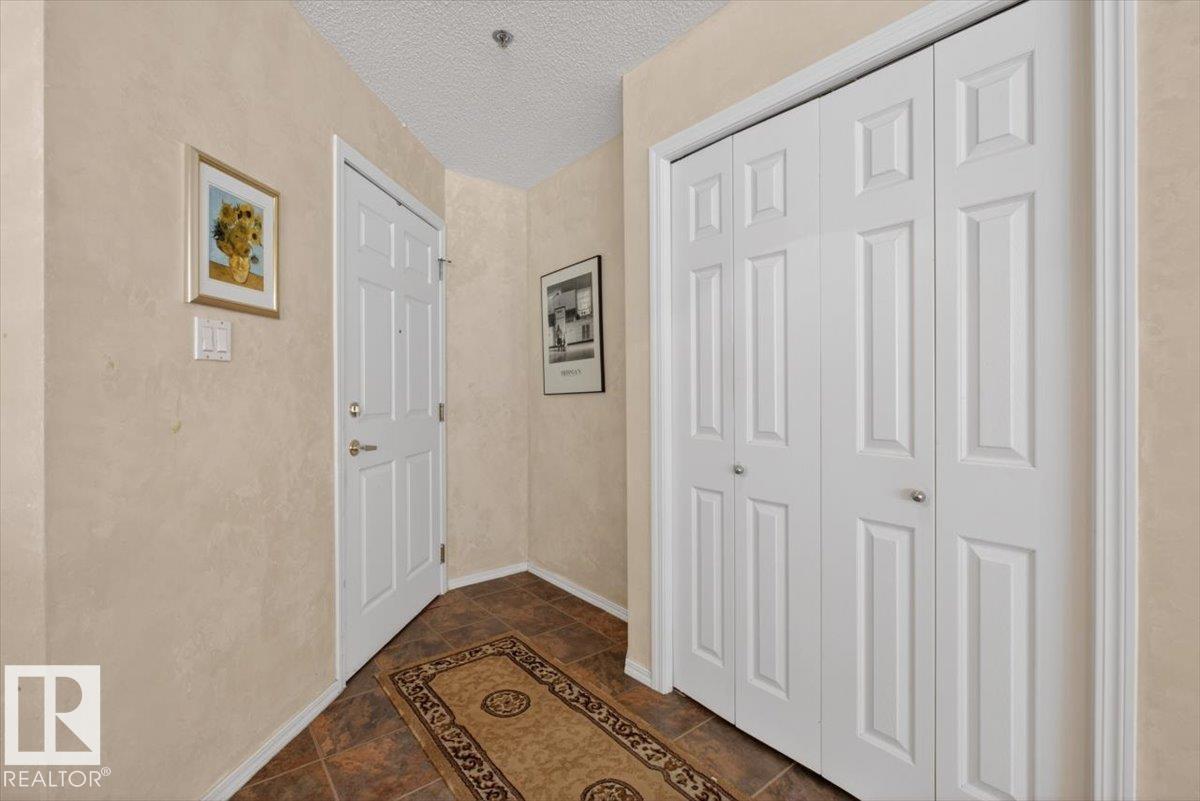 #105 5212 25 AV NW NW, Edmonton