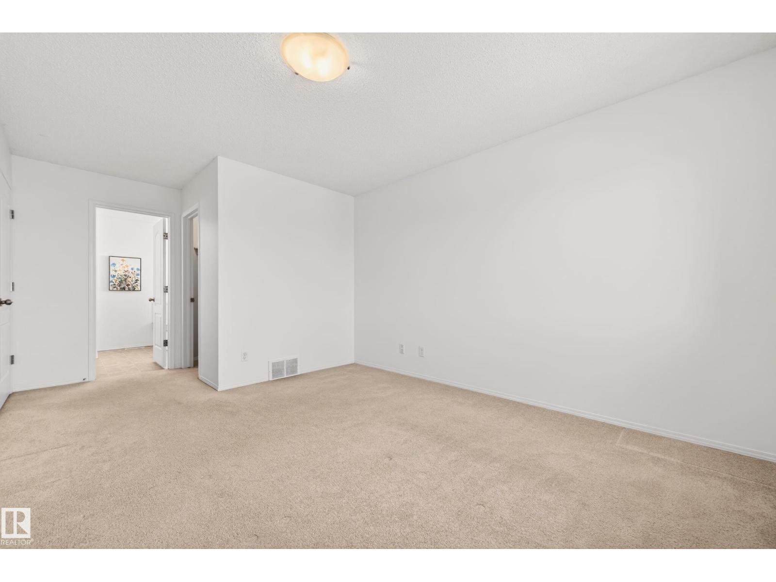 19019 49 AV NW, Edmonton