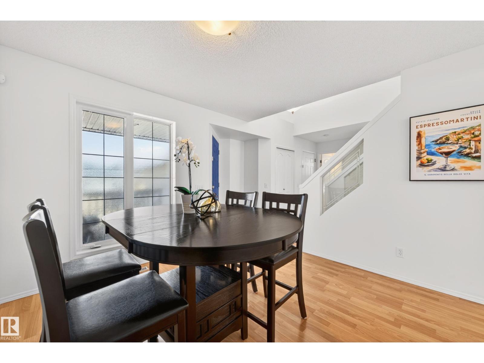 19019 49 AV NW, Edmonton