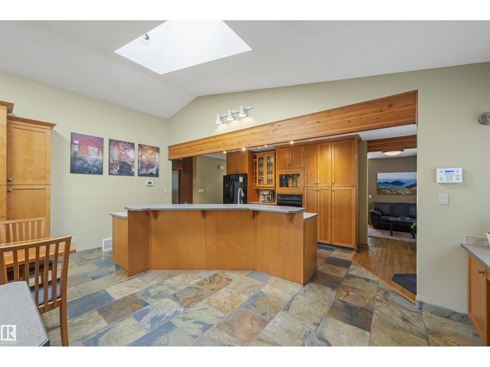 11622 76 AV NW, Edmonton
