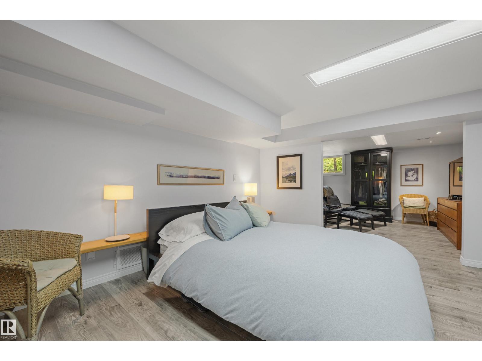 11622 76 AV NW, Edmonton