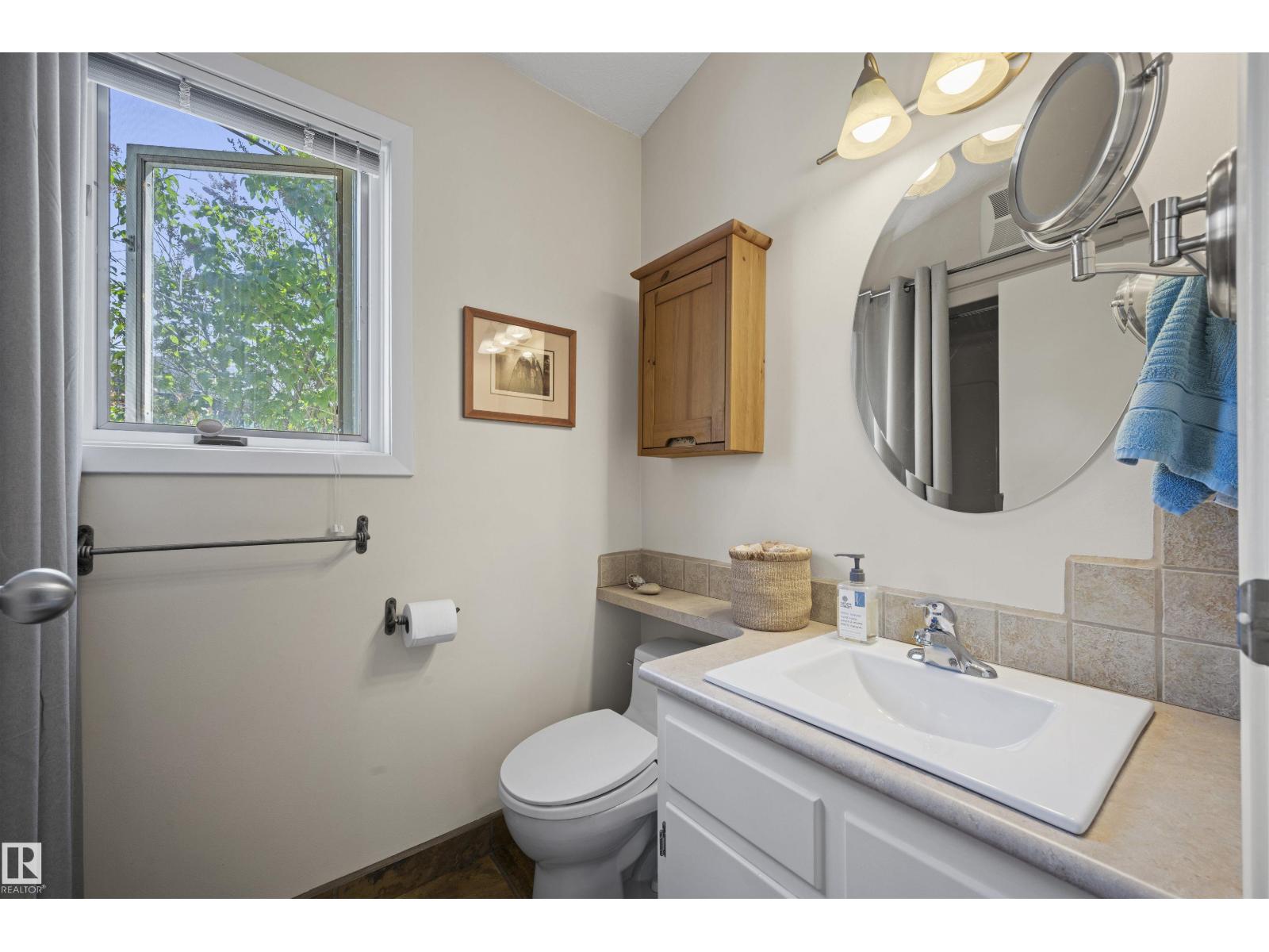 11622 76 AV NW, Edmonton