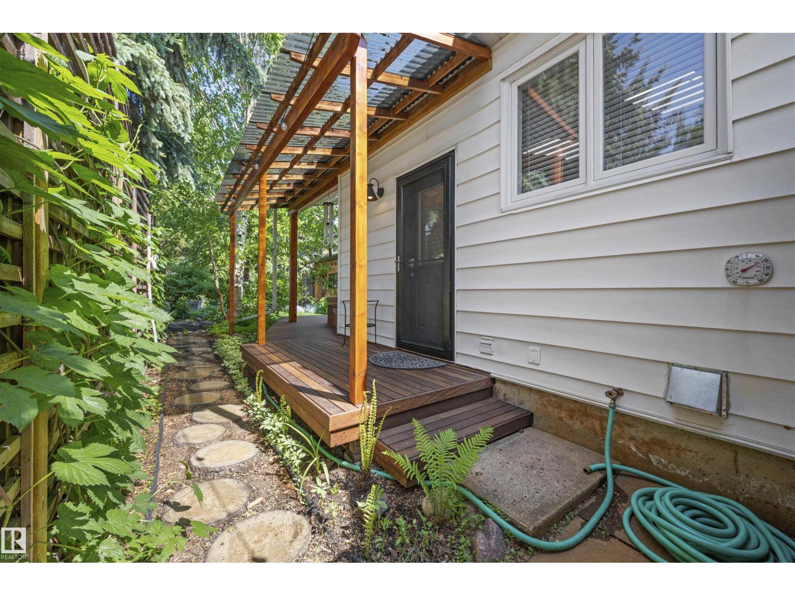 11622 76 AV NW, Edmonton