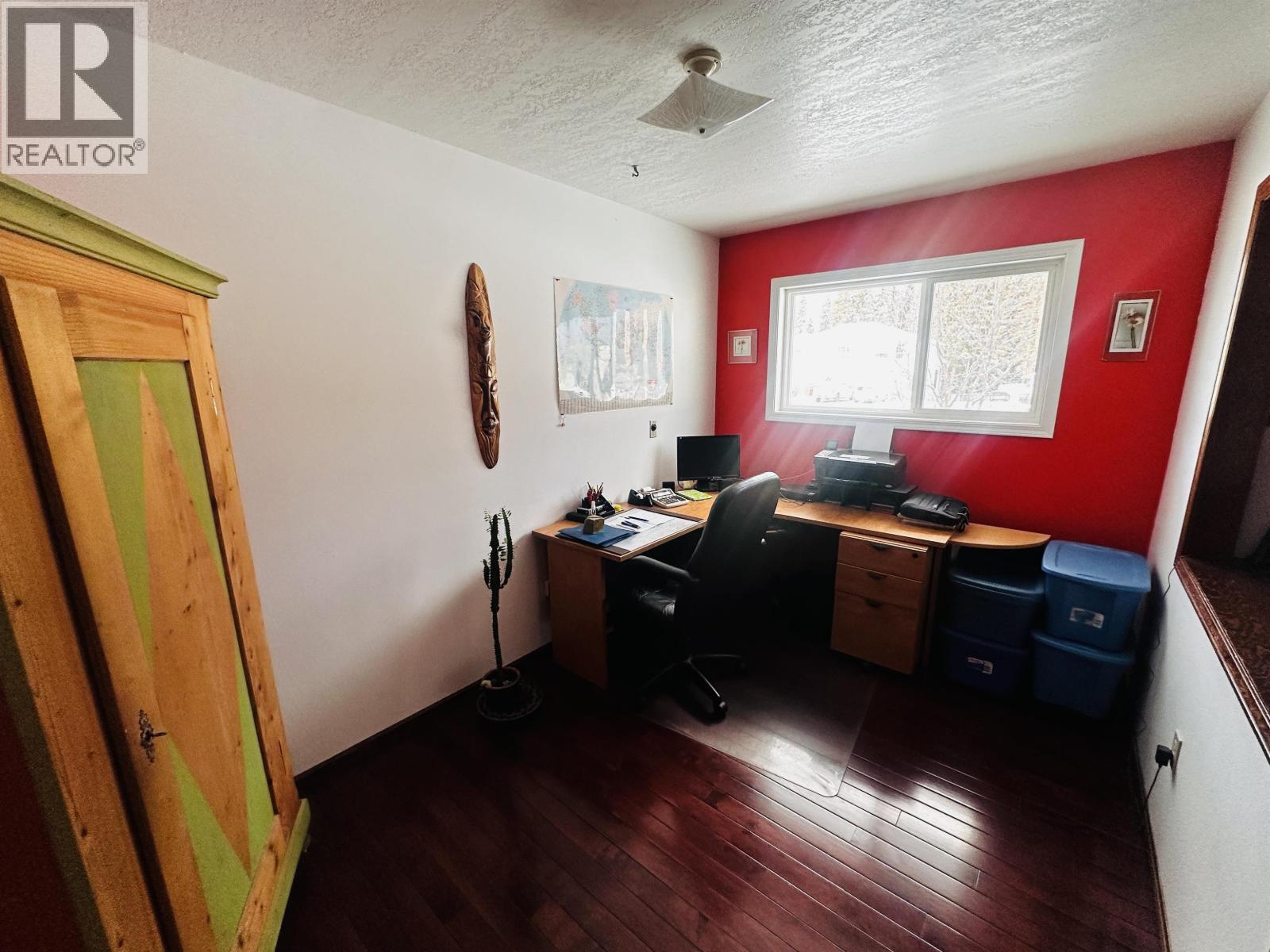 536 5TH AVENUE - 22