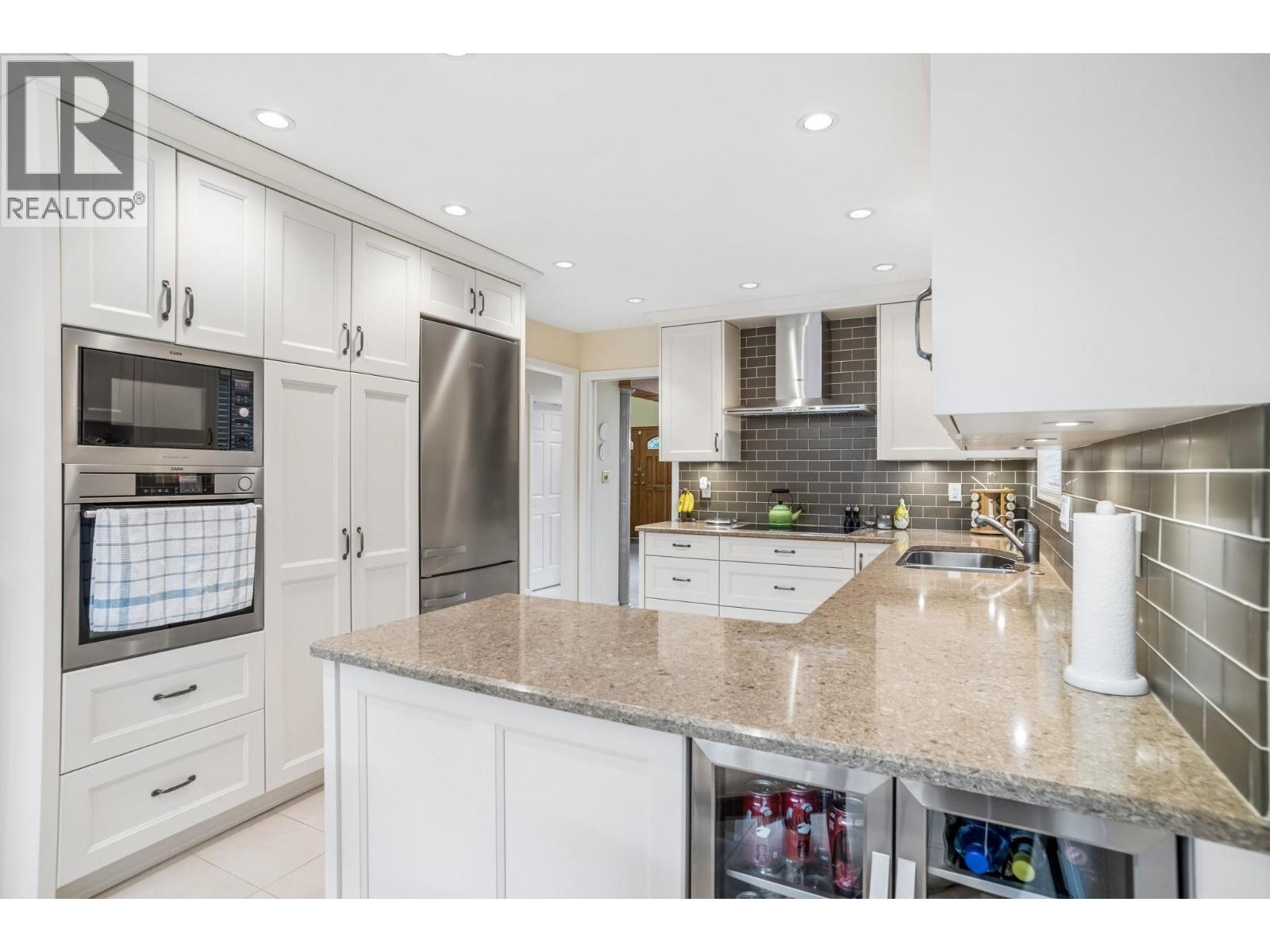 4 Bed, 4 Bath House for Sale in Vancouver – 2828 W 23RD AVENUE, Vancouver - Image 14
