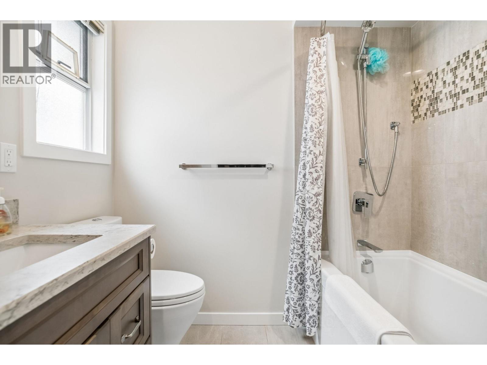 4 Bed, 4 Bath House for Sale in Vancouver – 2828 W 23RD AVENUE, Vancouver - Image 18