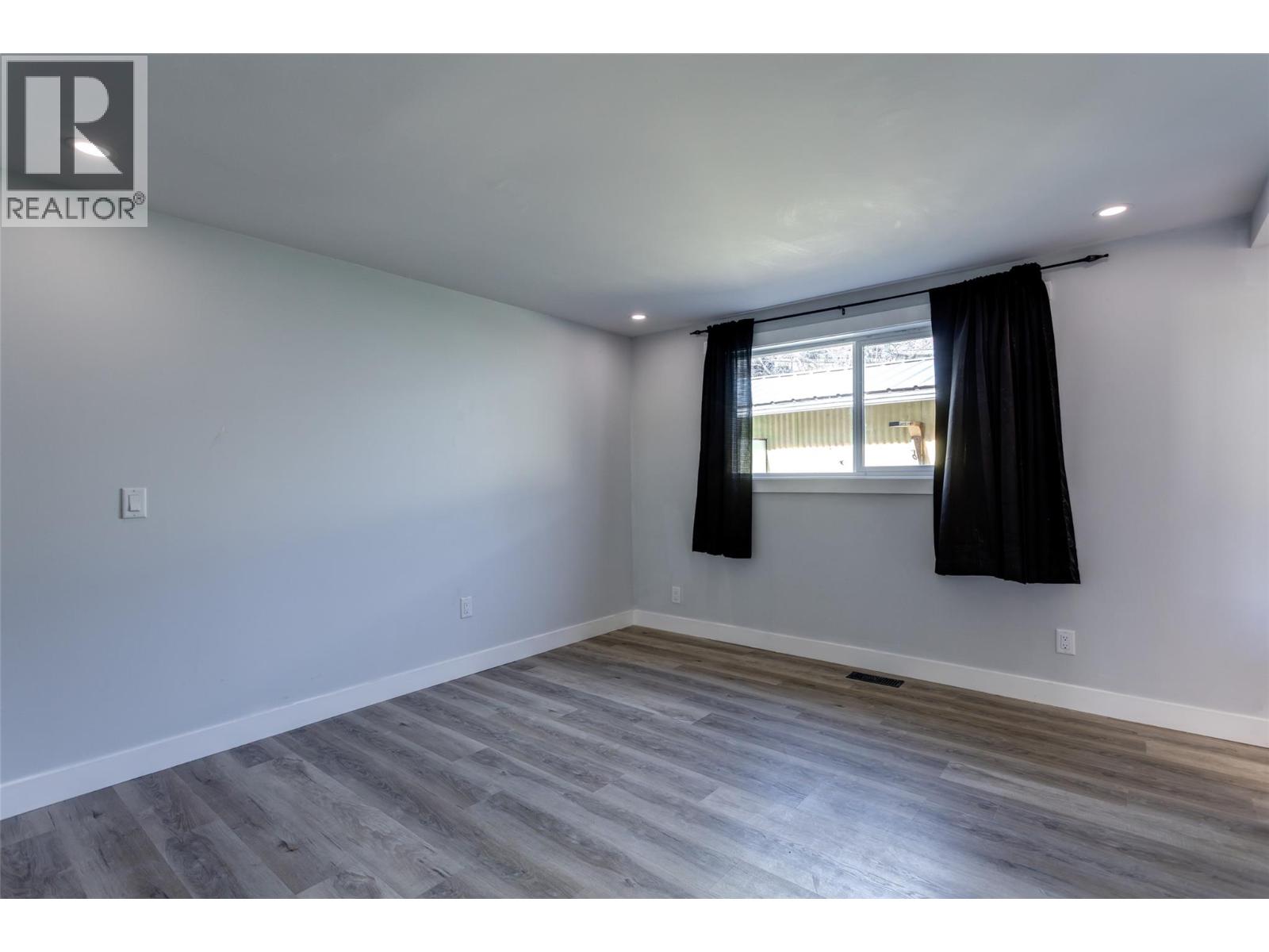 #25 2095 Boucherie Road - 24