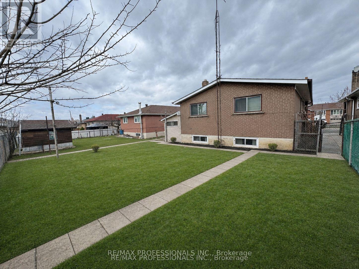 83 SPENVALLEY DRIVE - 44