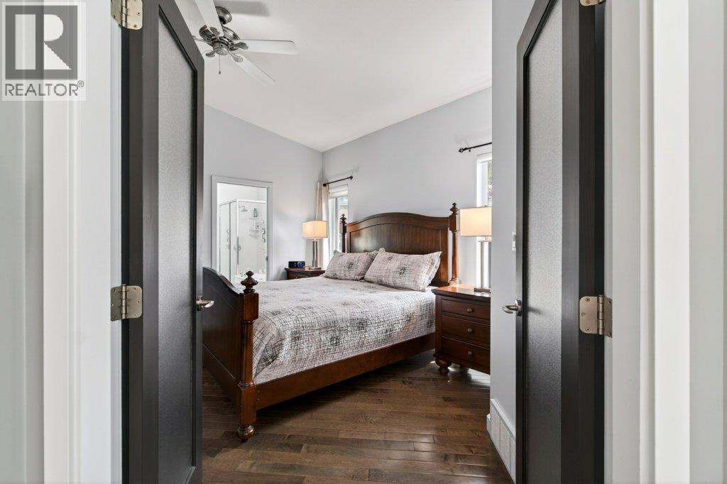 #18 1581 20 Street NE - 47