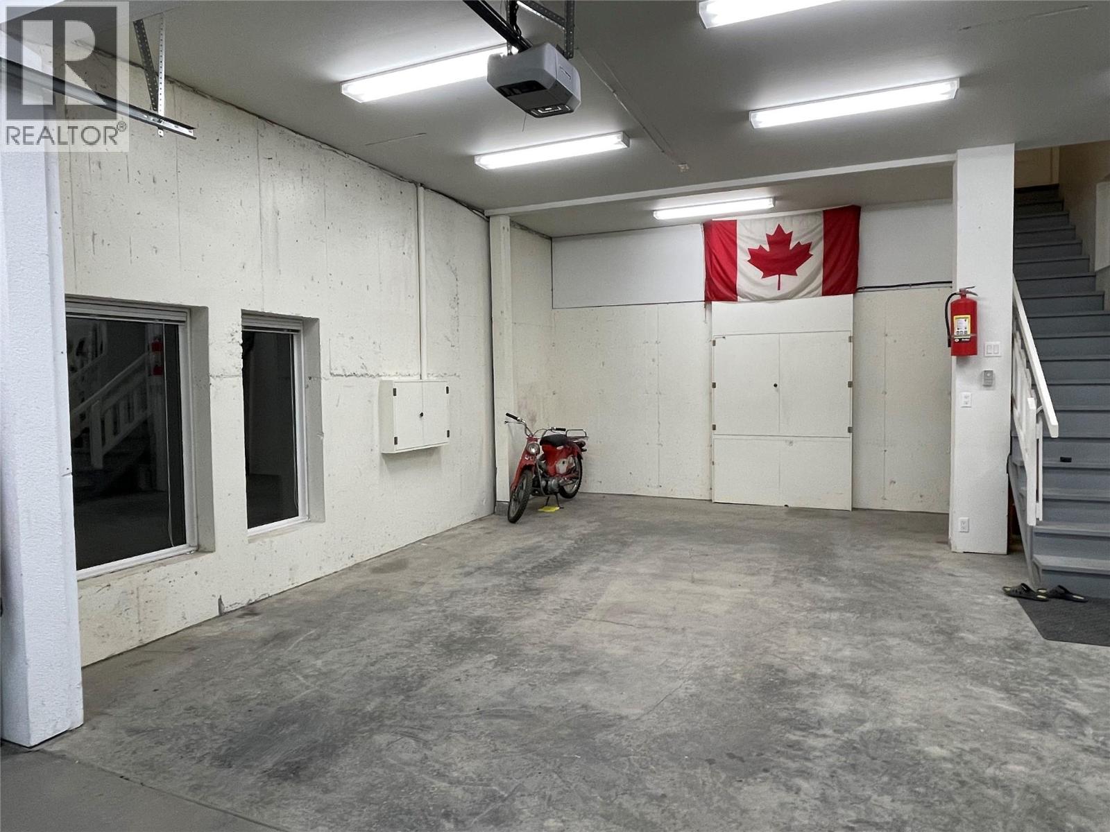 1491 Pine Crescent - 60