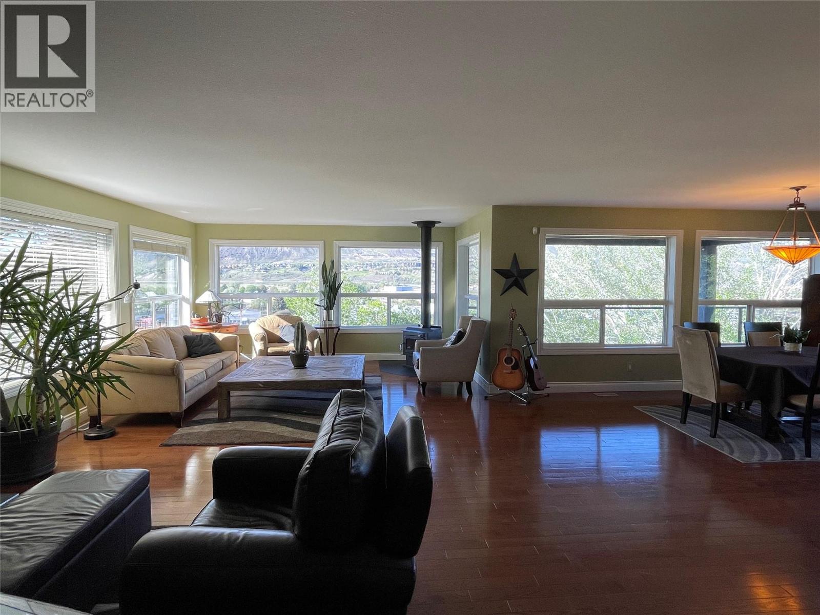 1491 Pine Crescent - 43