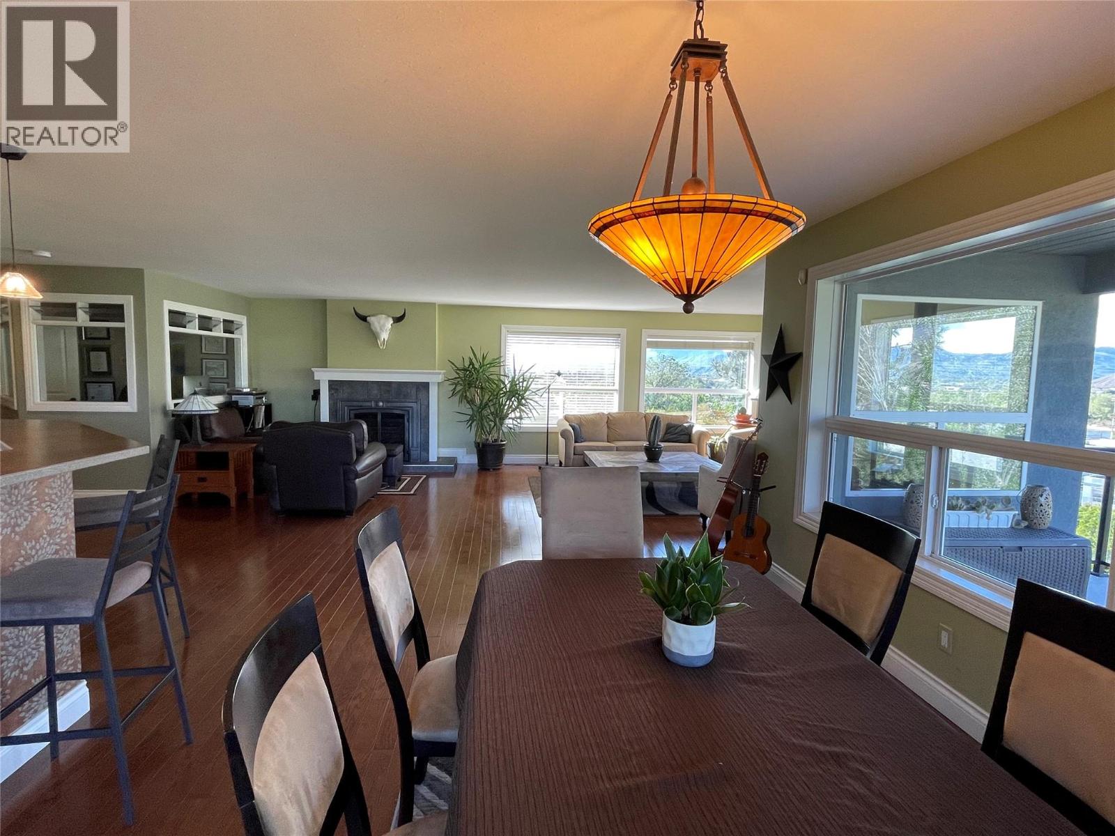 1491 Pine Crescent - 45
