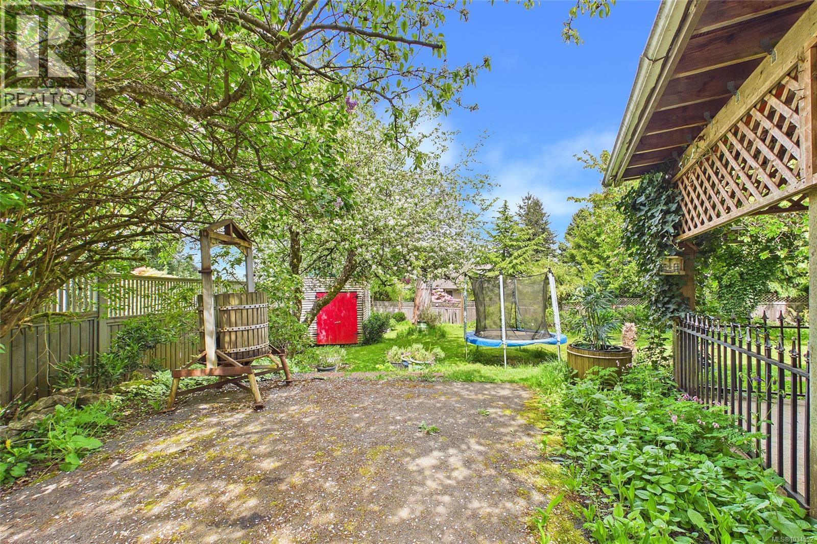2374 Mill Rd - 50