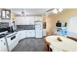 31 Cypress Mobile Home Park, Maple Creek, SK S0N1N0 Photo 12