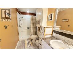 31 Cypress Mobile Home Park, Maple Creek, SK S0N1N0 Photo 17
