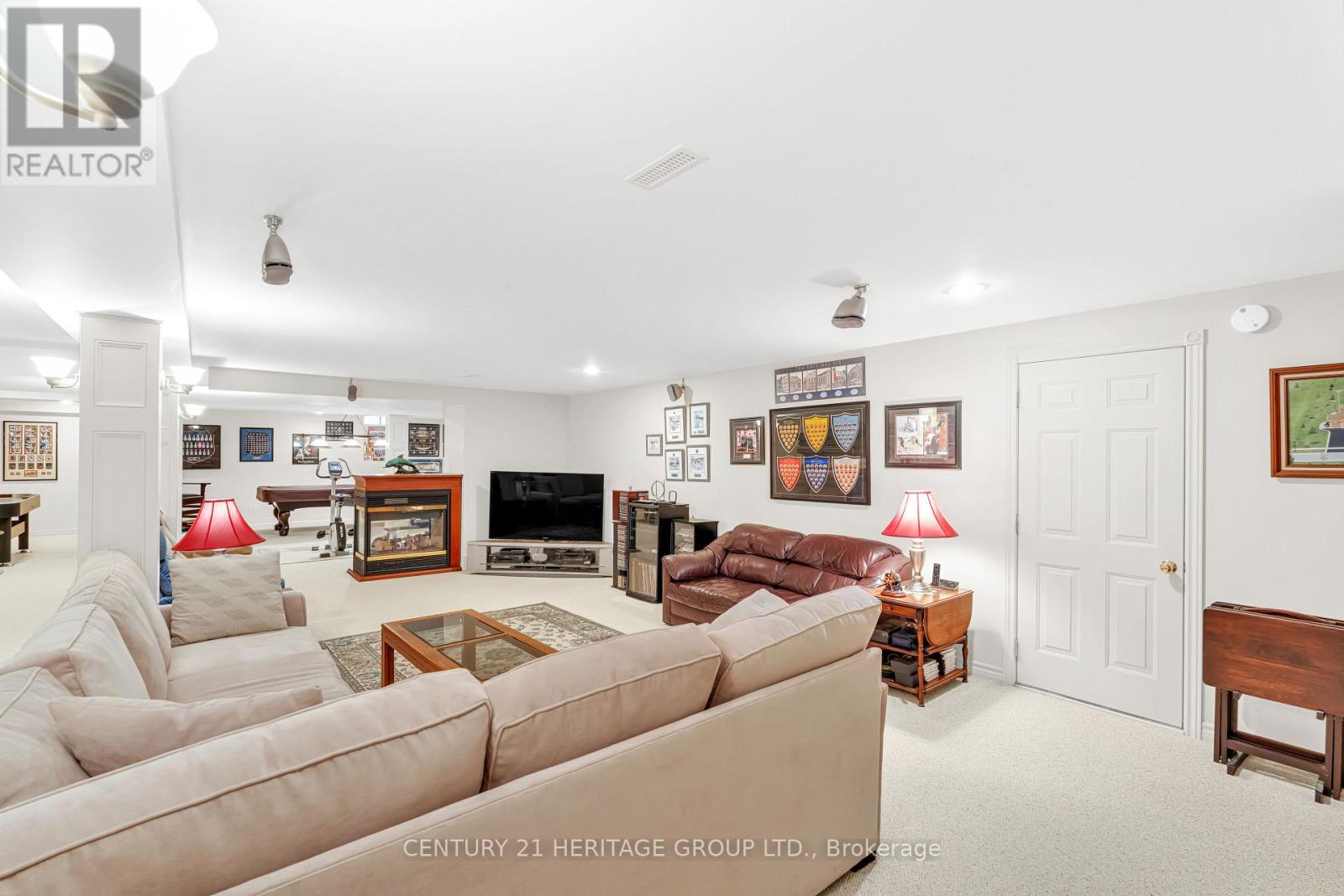 287 BURNS BOULEVARD - 28