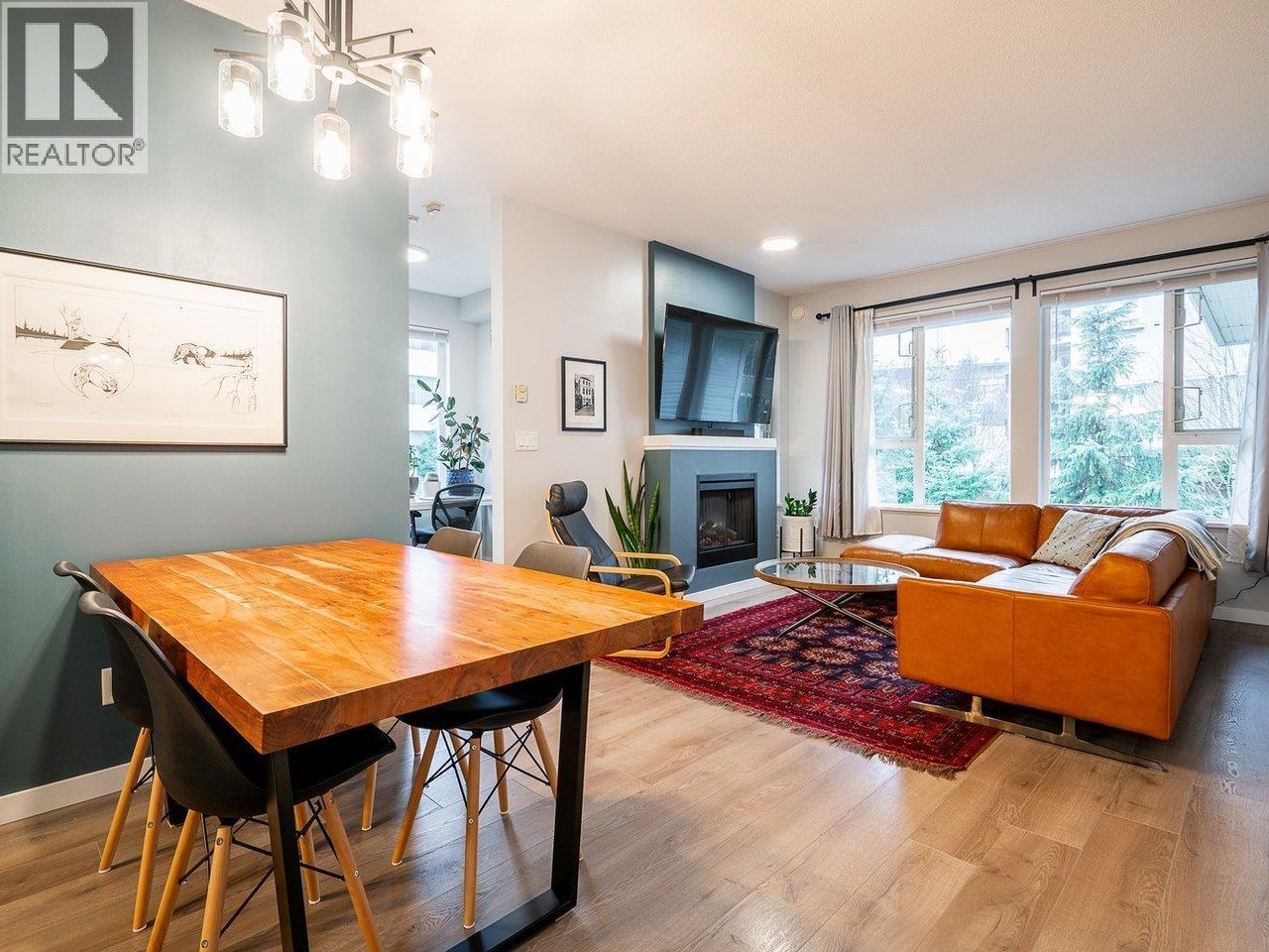 412 4723 DAWSON STREET