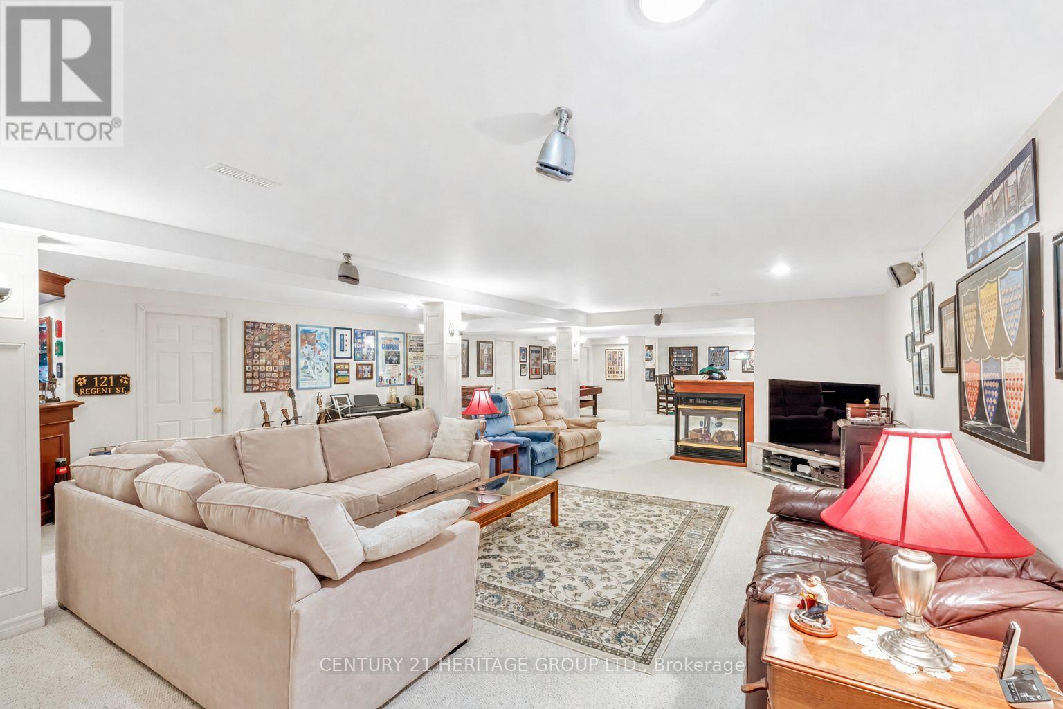 287 BURNS BOULEVARD - 25