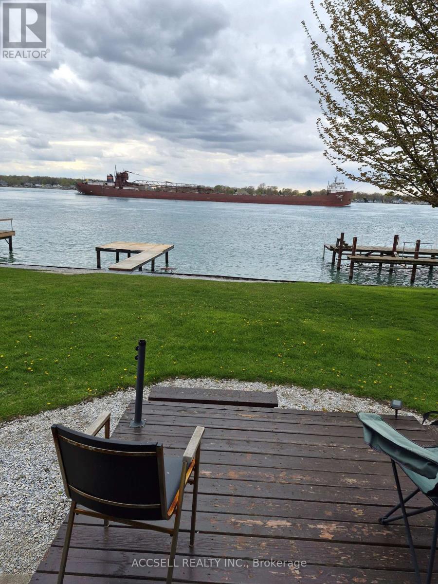 3053 ST CLAIR PARKWAY - 2