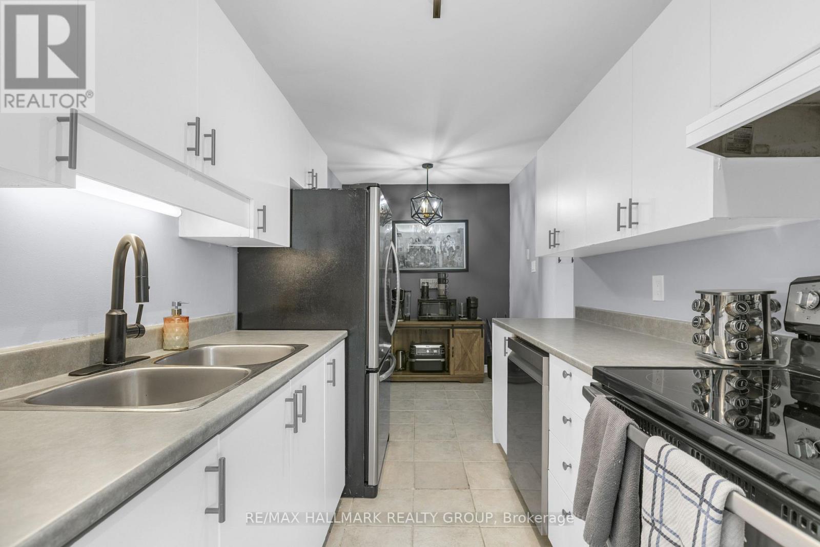 #44 529 CANOTIA PLACE - 12