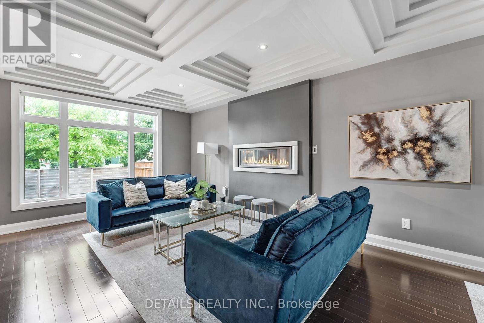 71 ELEANOR DRIVE - 11
