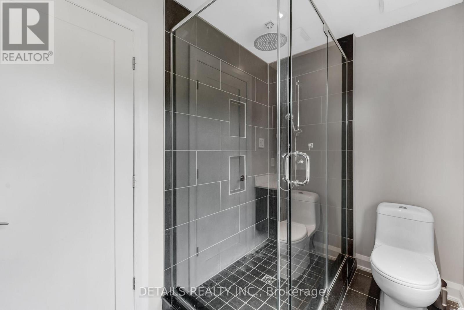 71 ELEANOR DRIVE - 25
