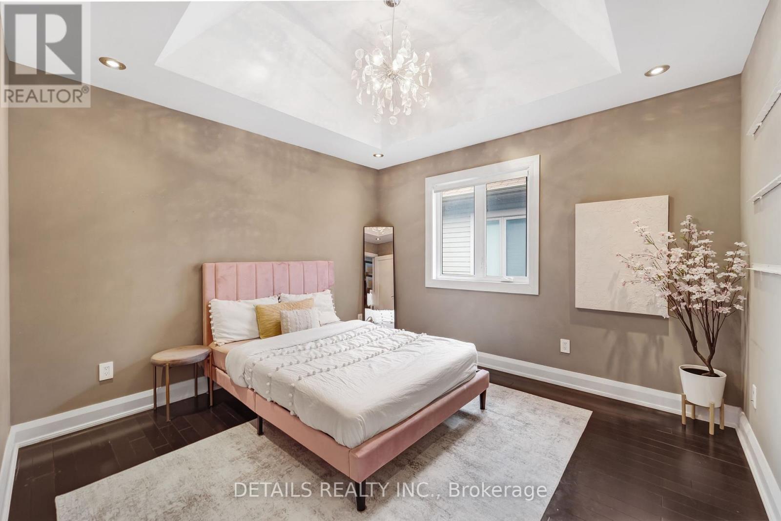 71 ELEANOR DRIVE - 26